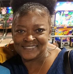 Meet your Posher, Kandi